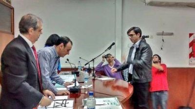 Se aprobaron las nuevas comisiones en el Concejo Deliberante y asumi� Rodrigo Estigarribia