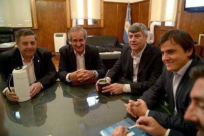 Schepens avanz� con Buryaile en la asistencia para productores