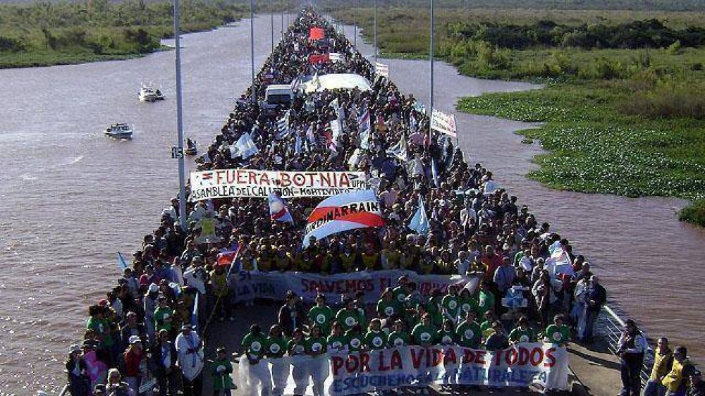 Botnia: la Marcha al Puente es de inters provincial y buscan replicarlo en el pas