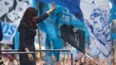 Cristina lanz� cr�ticas a la gesti�n macrista y llam� a conformar un 
