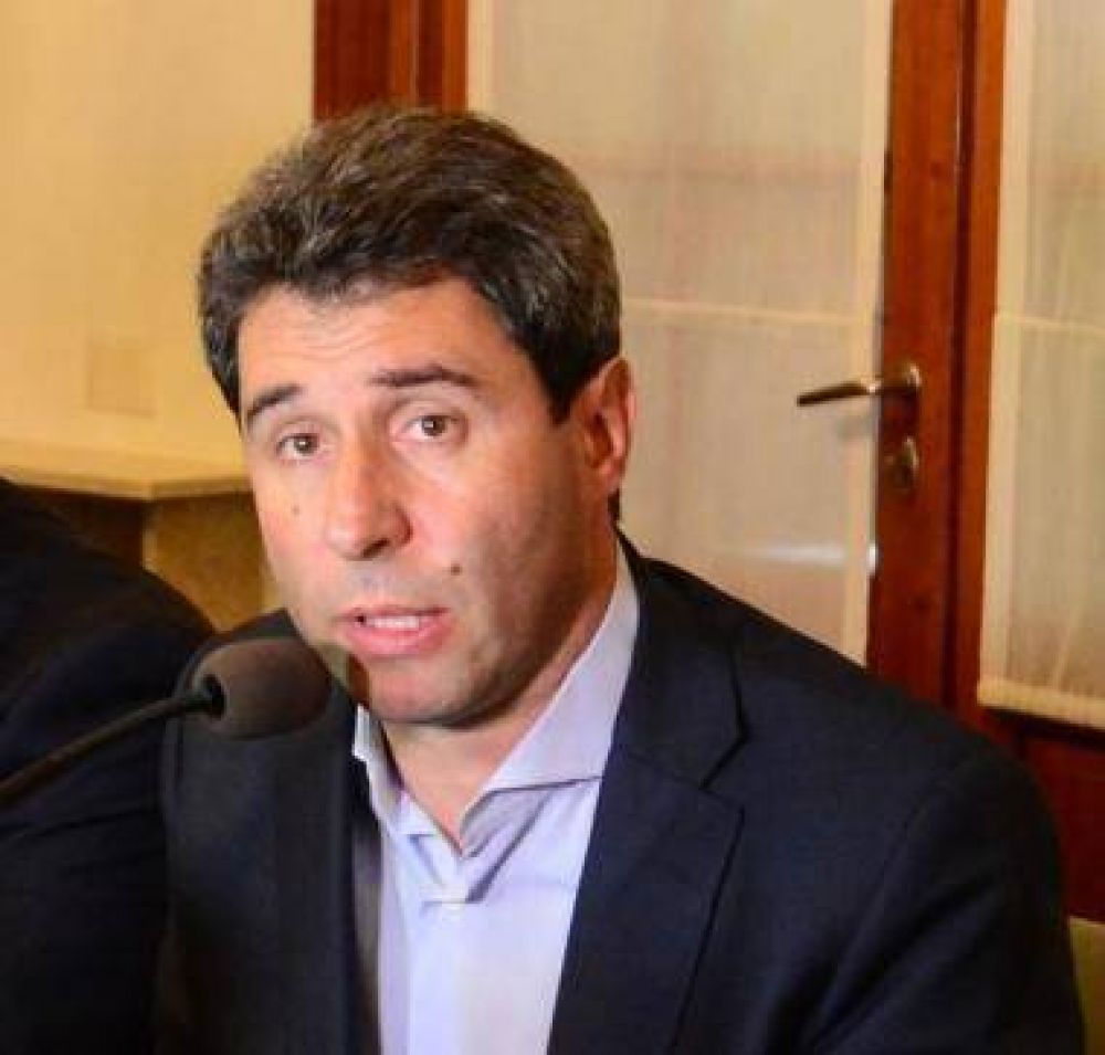 Para U�ac �lo importante es fortalecer las instituciones�