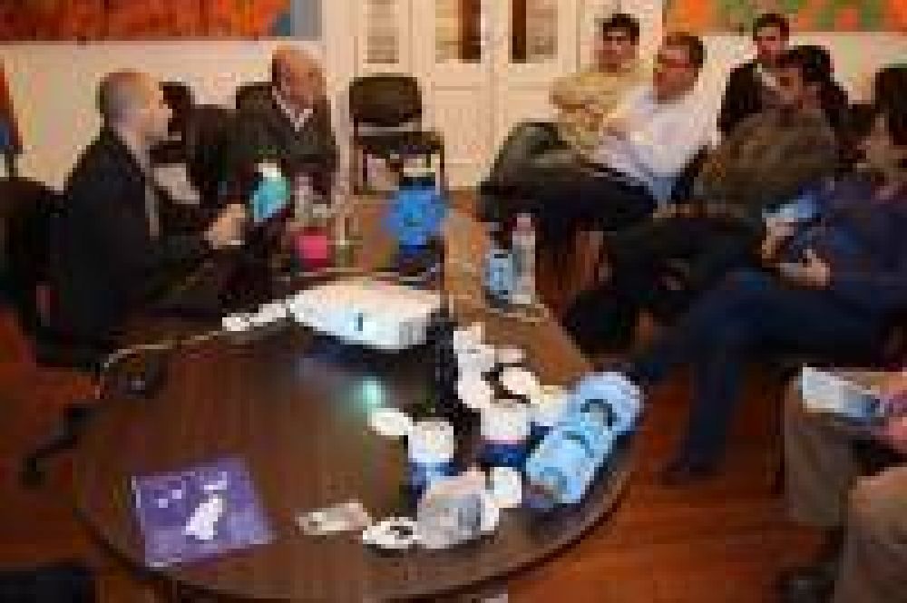Empresa present� nuevo sistema de medidores de agua