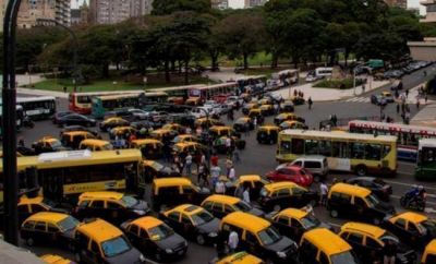 La Justicia orden� al gobierno que suspenda la actividad de Uber