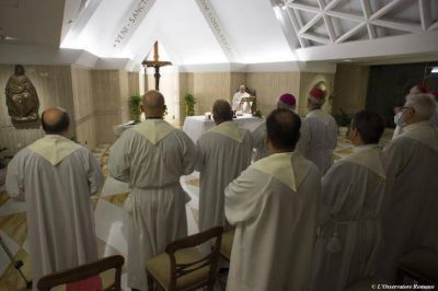 El Papa en Sta. Marta: �La docilidad al Esp�ritu es fuente de alegr�a�
