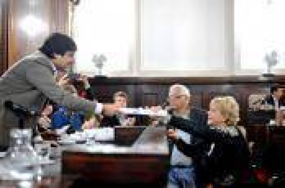 El Concejo Deliberante de La Plata aprob el aumento en las becas para estudiantes universitarios