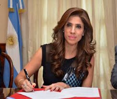 La gobernadora autoriz� m�s obras a ejecutarse en la provincia
