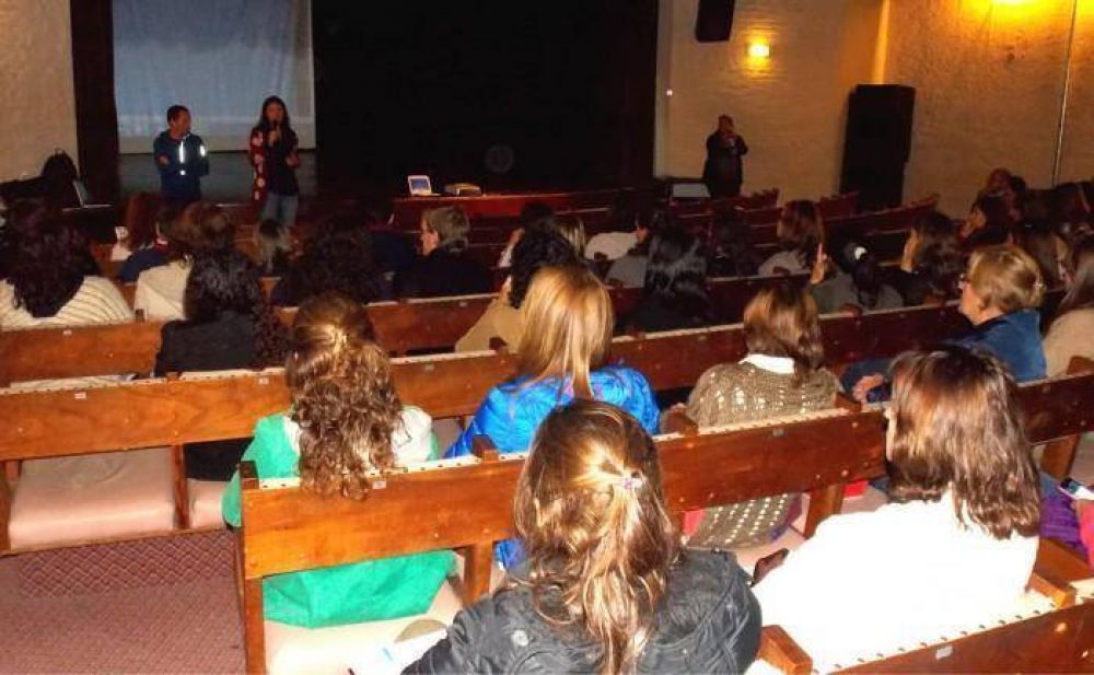 PRESENTARON PROYECTO EDUCATIVO DISTRITAL