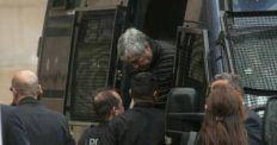 B�ez seguir� detenido