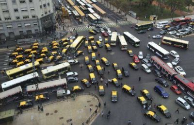 Taxistas minar�n de piquetes Buenos Aires y C�rdoba