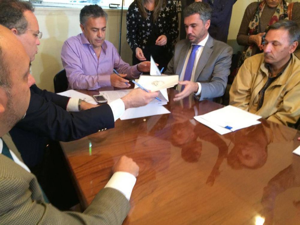 Cornejo anunci� m�s cambios para controlar a los polic�as