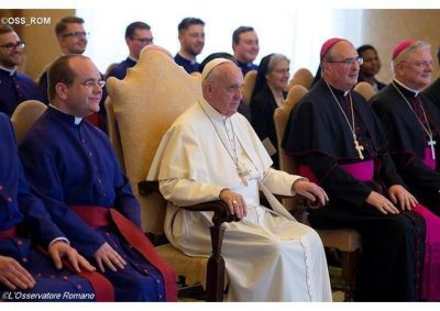 Es necesaria la valent�a de los m�rtires. El Papa Francisco al Colegio Escoc�s