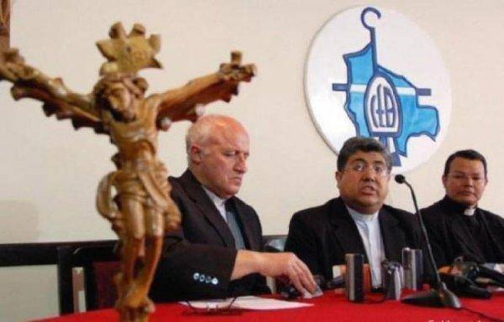 Narcotrfico hace peligrar democracia en Bolivia, advierten obispos