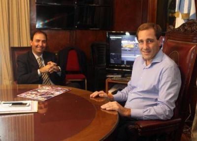 Garro: �Hay que reconstruir el puente de confianza con el vecino�