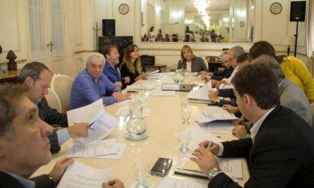 Apuran a Vidal para modificar el proyecto por declaraciones juradas