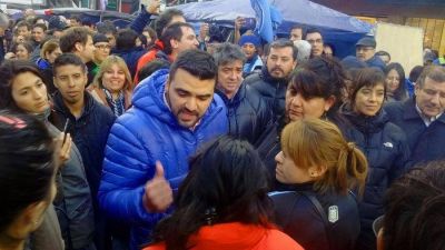 Le devolvi� la corona al intendente de Ushuaia: �Mi madre vivi� sus �ltimos d�as como una tortura�