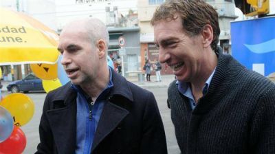 El gobierno porte�o avala el reclamo de los taxistas: 