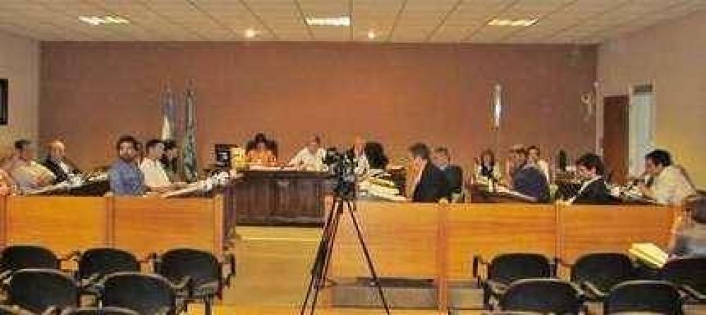 El Concejo aprob la extensin del contrato con Ashira y hubo cuestionamientos a Aguas