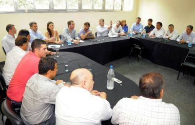 El Gabinete provincial se reuni� en Or�n para tratar la problem�tica del dengue en ese departamento