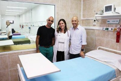 Nicol�s Ducot� reinaugur� la Sala de Mujeres del Hospital Sanguinetti