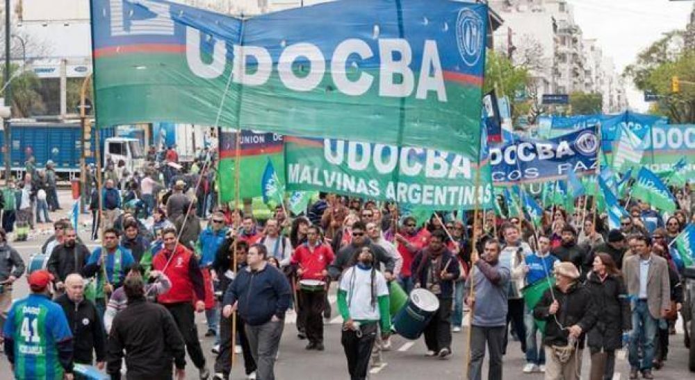 Docentes nucleados en UDOCBA anunciaron paro para el 11 de mayo
