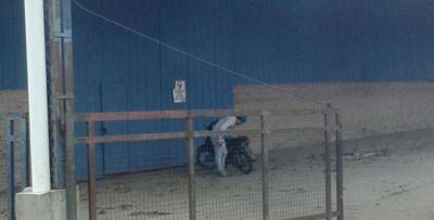 Temporal: Otras 30 personas evacuadas en un galp�n de un particular