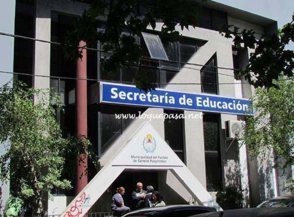 Directoras de 17 escuelas secundarias municipales esperan respuestas de Crovetto