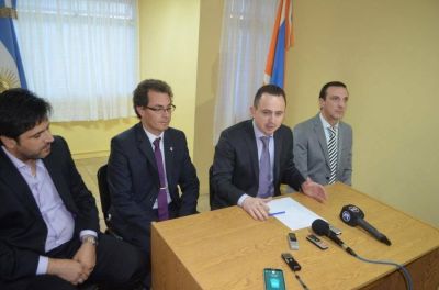 Gobierno convoc� a SUTEF a una reuni�n y el gremio docente se moviliza a la Justicia