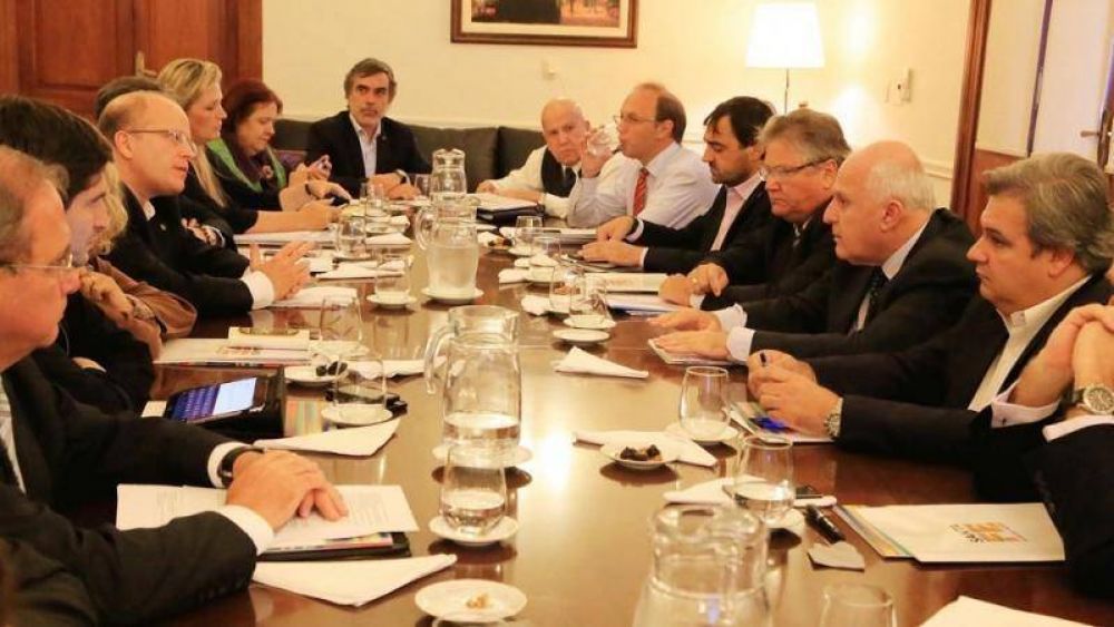 El gabinete provincial abord� la situaci�n de emergencia de Santa Fe