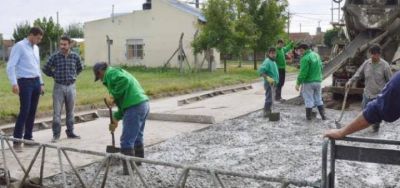 Bol�var: Mediante el programa �Pavimento Continuo�, el gobierno de Bucca sigue asfaltando
