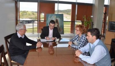 Reuni�n de trabajo entre los ministerios de Salud y Ciencia y Tecnolog�a