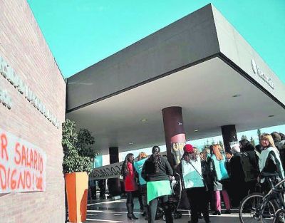 Los docentes de la UNCuyo prev�n paro de una semana
