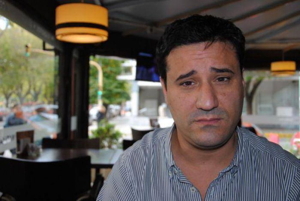 Maxi Abad: �La comunicaci�n es una asignatura pendiente de la actual gesti�n municipal�