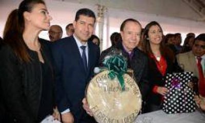 Menem ratific� su �compromiso� con los riojanos en Aimogasta