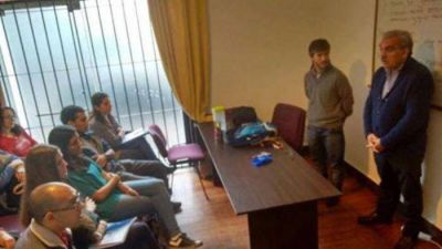 La Escuela de Gobierno dio inicio de la cursada ante iniciativa de Casa de 20