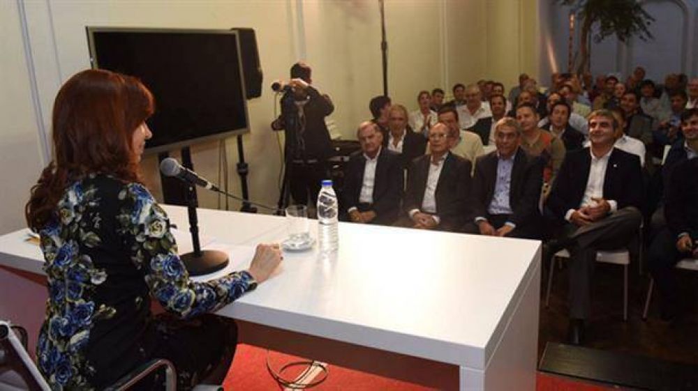Cristina mapea la provincia y la proyectan en lista de 2017