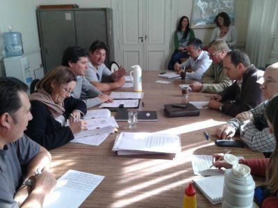 Para ampliar la zona urbana, aprobar�n el C�digo de Planeamiento