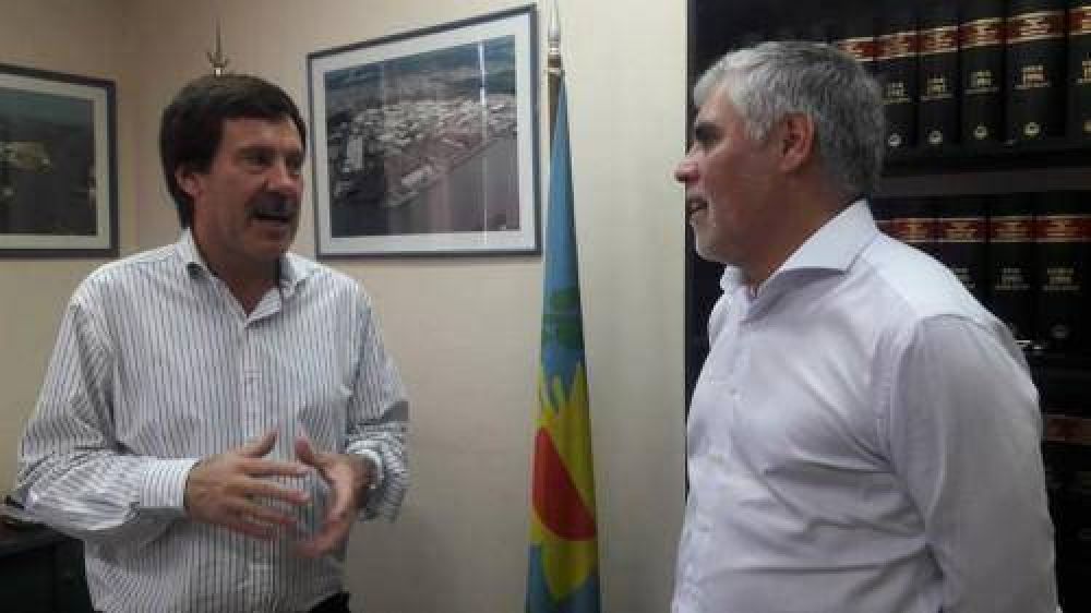 Santill�n visit� al director provincial de Zonas Francas