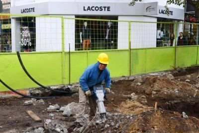 Tres meses para hacer una cuadra de la Mitre