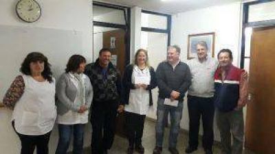 El Frente Renovador de Tapalqu� entreg� subsidios a dos instituciones educativas