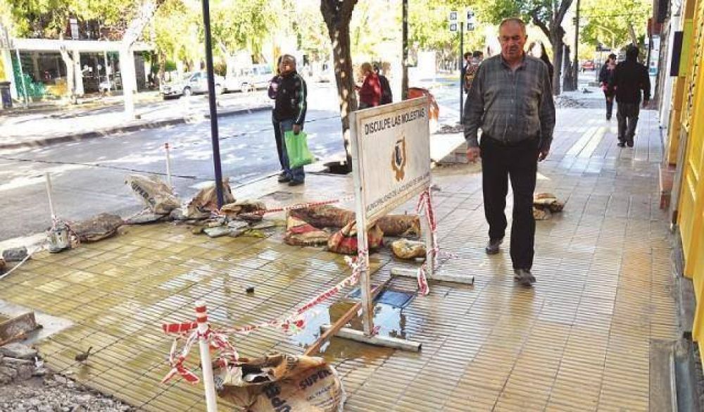 En dos meses quieren tener m�s de 1.000 m2 de veredas arregladas