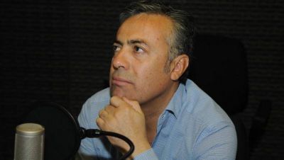 Cornejo tiene todo listo para emitir el bono internacional