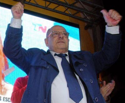 �y un d�a se devel� la inc�gnita: Arroyo mostr� su �Plan Secreto�