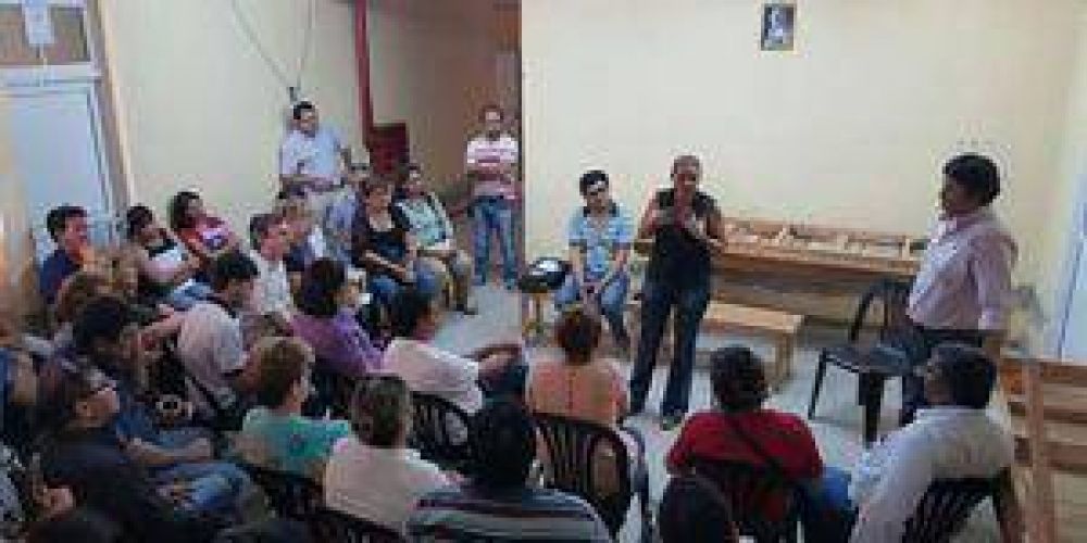 Encuentro de dirigentes del FAF y Cambiemos y dirigentes sociales del interior de Formosa