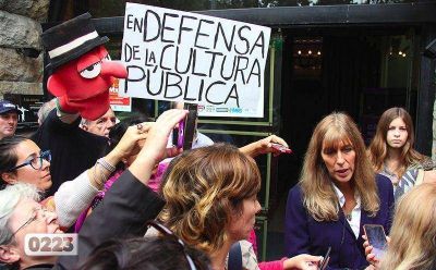 Se borr� del �rea, a puertas cerradas y la patean afuera