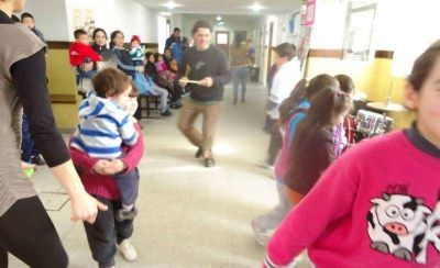 Presentan un amparo para que restituyan programas culturales para chicos
