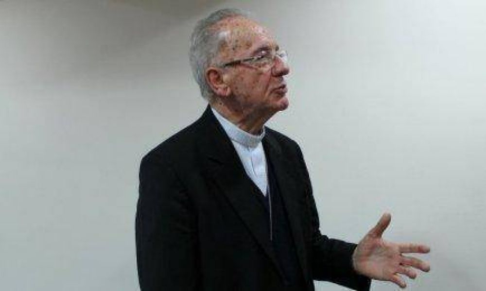 Hummes: La Iglesia crece por atraccin