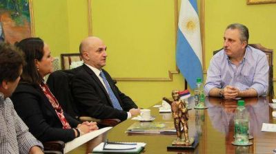 Passalacqua recibi� a comitiva del Programa de Naciones Unidas para el Medio Ambiente
