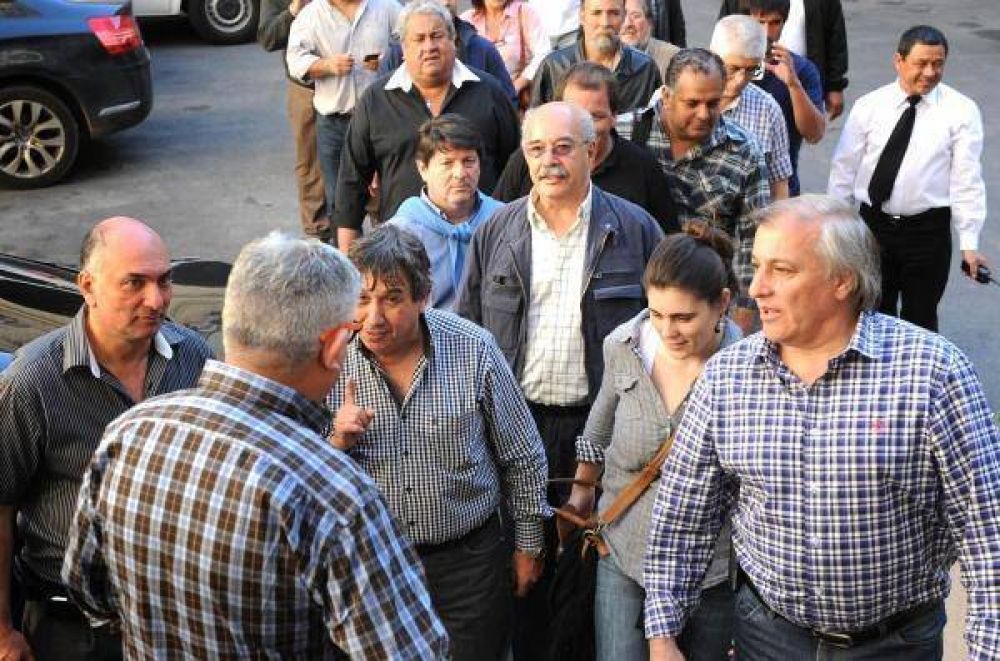 La actitud de los intendentes pone en alerta a los municipales