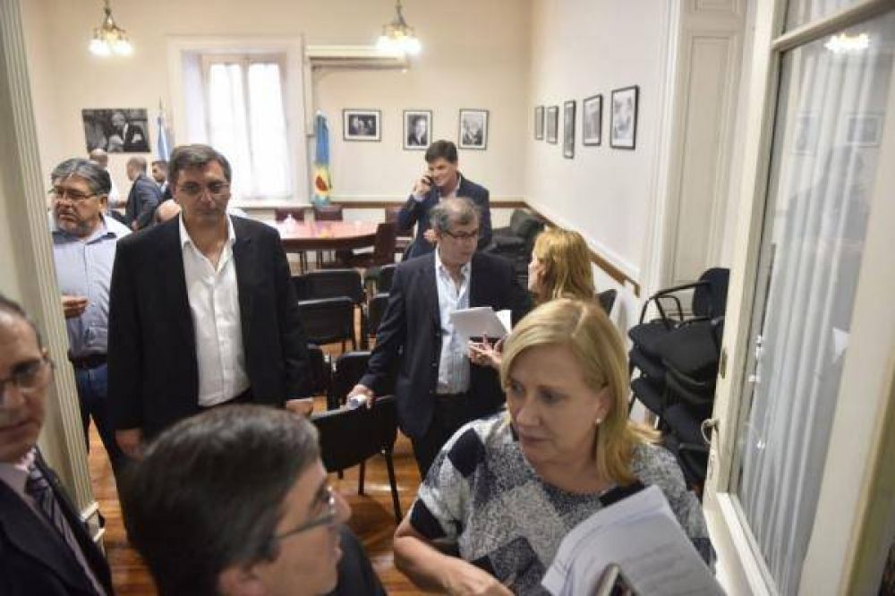 Diputados: la aparici�n de CFK, �congel� la ruptura del bloque peronista?