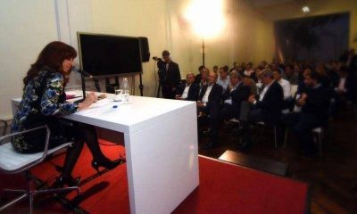 Intendentes le pidieron a Cristina que medie para que no se rompa el bloque K en Diputados